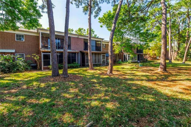 2 bedroom Condominium at 1143 85th Terrace #D, Jamestown Condo, St Petersburg — photo 5