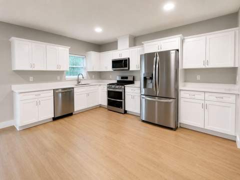4416 Mariner Boulevard, Spring Hill FL - photo 10 of 37