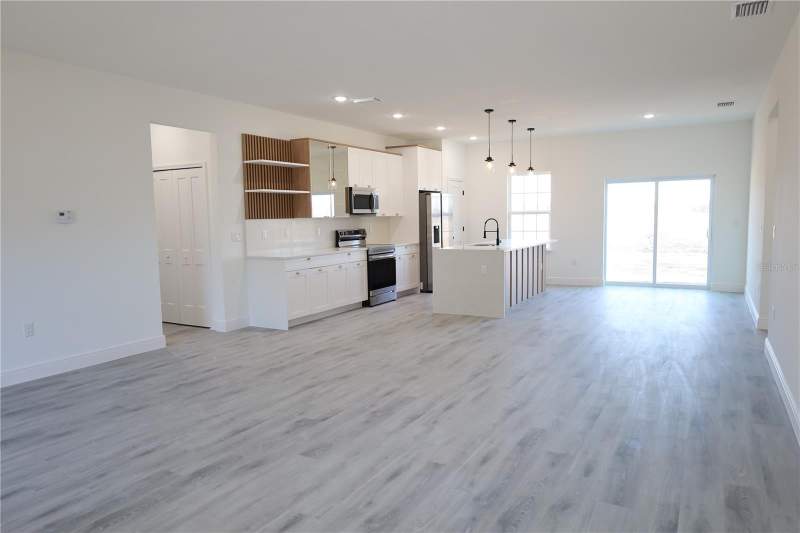4 bedroom Single Family Residence at 14827 SW 21st Terrace, Marion Oaks Un 03, Ocala — photo 3