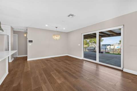 4200 Beach Drive, St Petersburg FL - photo 6 of 22