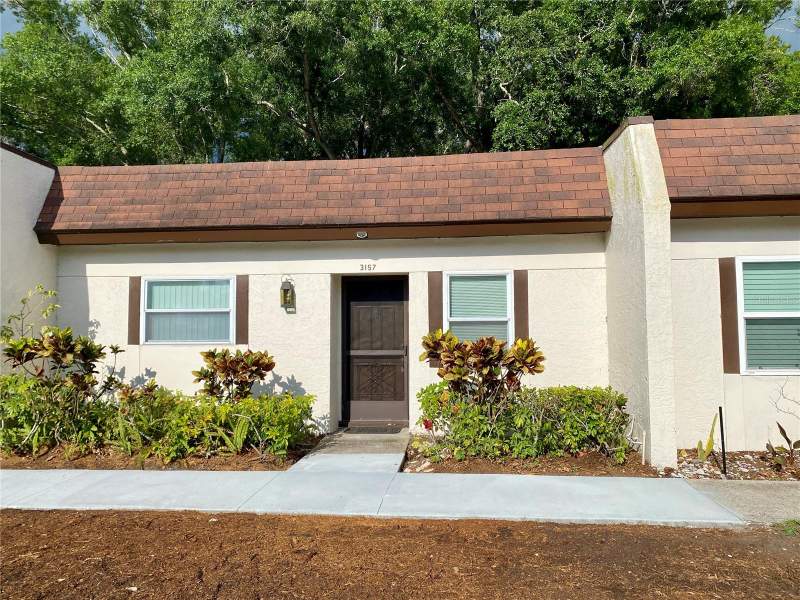 Highland Lakes Mission GroveCondos for Sale in Palm Harbor, FL