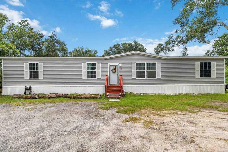 4 bedroom Manufactured Home at 4235 Pine Tree Drive, St Cloud Manor Estates Unit 1, St Cloud — photo 4