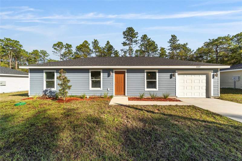 3 bedroom Single Family Residence at 24388 NW Geranium Avenue, Rainbow Lakes Estate, Dunnellon — photo 2