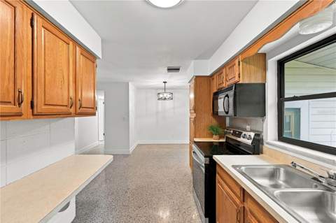 107 Oak Street, Altamonte Springs FL - photo 13 of 40