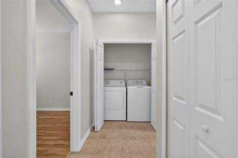 3707 Parkridge Circle #7-106, Sarasota FL - photo 17 of 22
