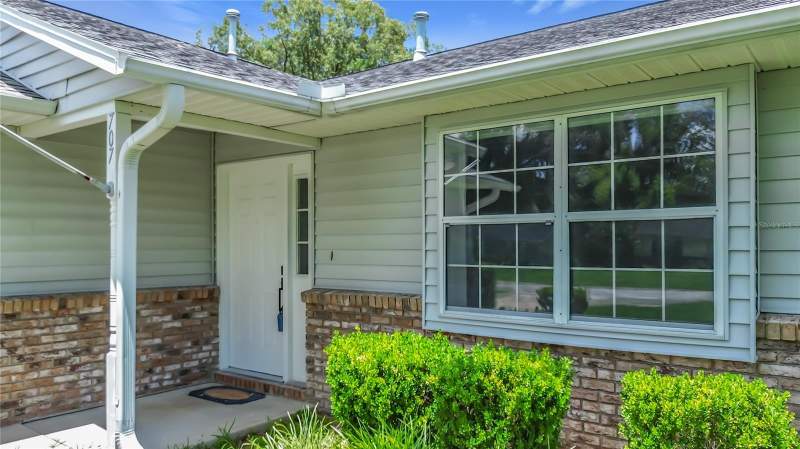 3 bedroom Single Family Residence at 707 NE 46th Court, Blue Ridge, Ocala — photo 2