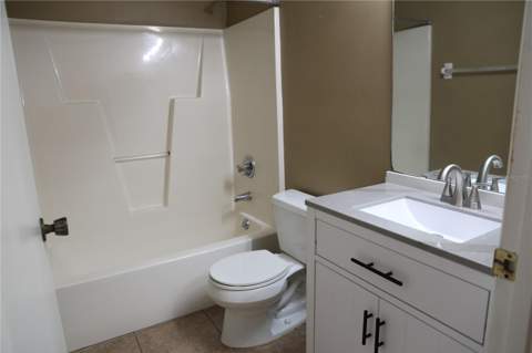 5831 SW 9th Place, Gainesville FL - photo 11 of 21