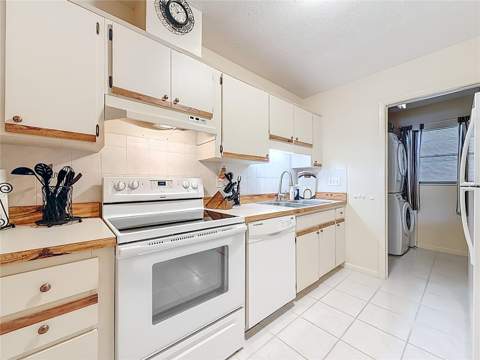 3505 Tarpon Woods Blvd #P408, Palm Harbor FL - photo 6 of 6