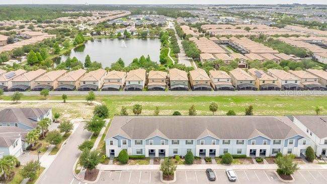 5 bedroom Townhouse at 8904 Sydney Avenue, Windsor At Westside; Windsor/Westside, Kissimmee — photo 3