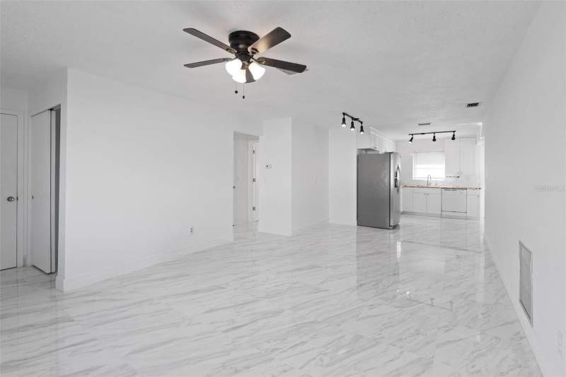 1 bedroom Villa at 7050 Versailles, Vendome Village, Pinellas Park — photo 5