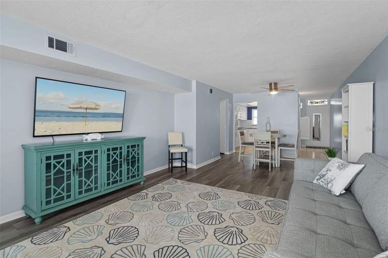 2 bedroom Condominium at 1868 Shore Drive #207, Shore Towers Bldg, South Pasadena — photo 4