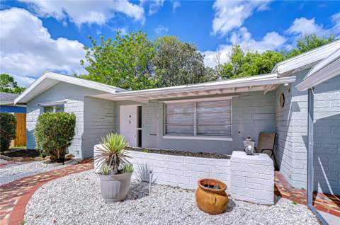10901 Oldham Road, Port Richey FL - photo 10 of 54