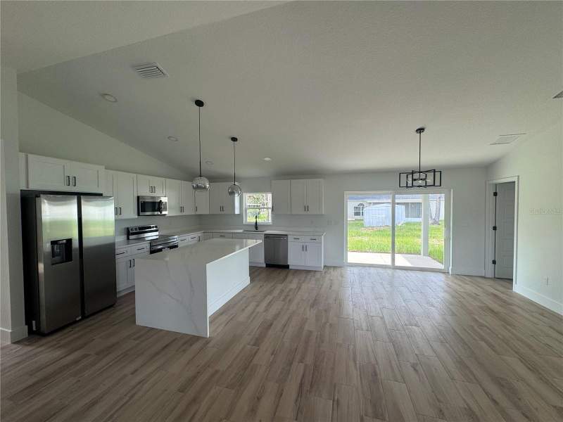 3 bedroom Single Family Residence at 7 Pine Trce, Silver Springs Shores, Ocala — photo 3