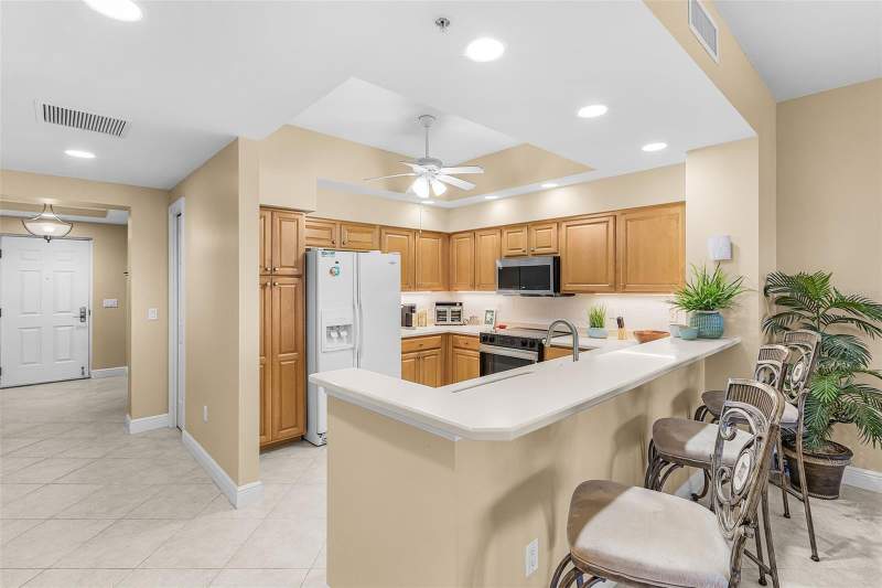 3 bedroom Condominium at 3321 Sunset Key Circle #508, Grande Isle Towers I & 02 Ph I, Punta Gorda — photo 3