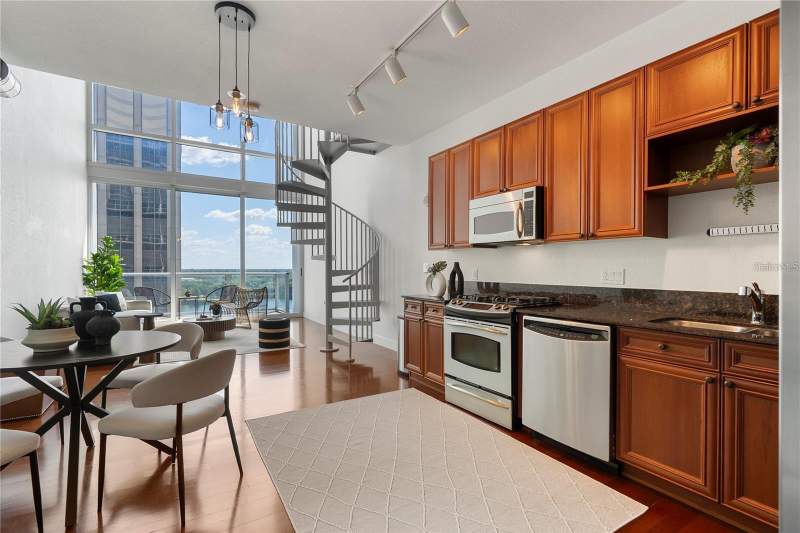 1 bedroom Condominium at 150 E ROBINSON STREET #1011, VUE/LK EOLA, ORLANDO — photo 5
