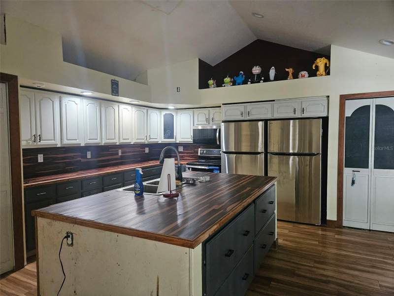 4 bedroom Farm at 18890 SW 44th Street, Lake Tropicana Ranchettes Un 03, Dunnellon — photo 3