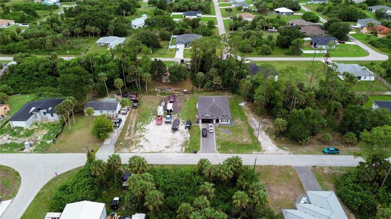 4 bedroom Single Family Residence at 3715 Teakwood Street, Lehigh Acres, Fort Myers — photo 2