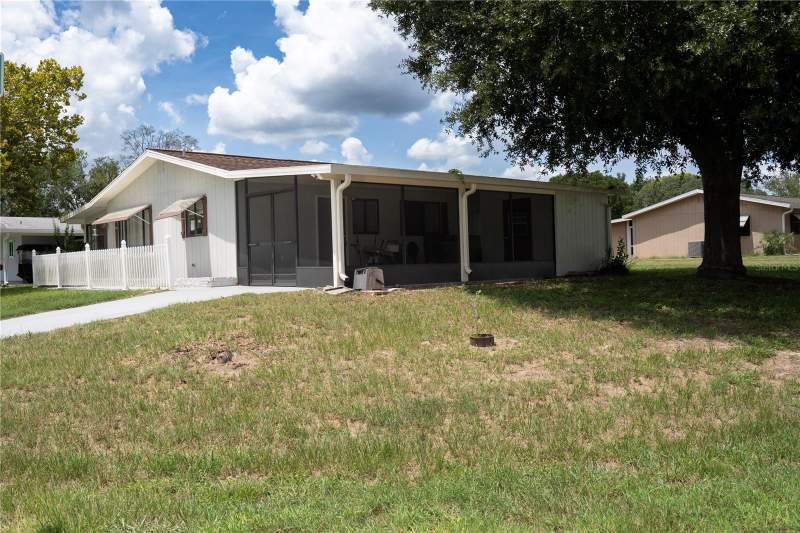 2 bedroom Manufactured Home at 9135 SW 104th Place, Pine Run Estate, Ocala — photo 3