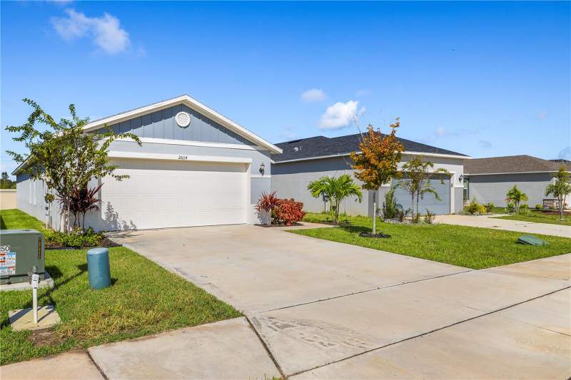 4 bedroom Single Family Residence at 2604 89th Street Circle, Heron Bay, Palmetto — photo 2