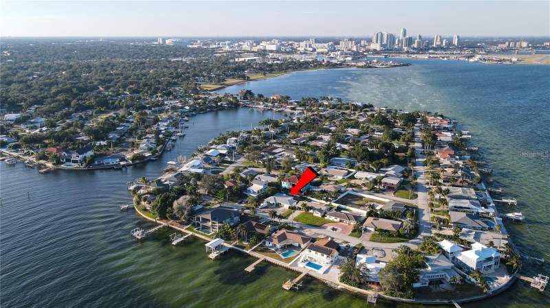 2 bedroom Single Family Residence at 2671 W Bay Isle Drive, Tropical Shores 3rd Add, St Petersburg — photo 2