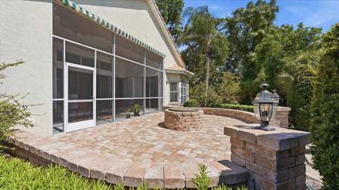 8009 Hampton Court, University Park FL - photo 24 of 67