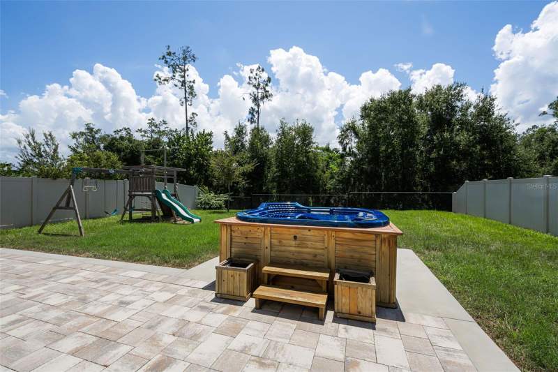 4 bedroom Single Family Residence at 6780 EMERALD SPRING LOOP, COPPERSPRING PH 1, NEW PORT RICHEY — photo 3