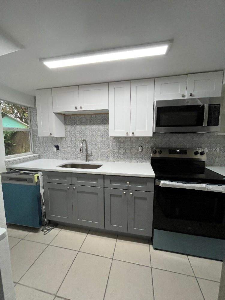 4 bedroom Single Family Residence at 915 Seminole Street, Pine Crest Sub, Clearwater — photo 5