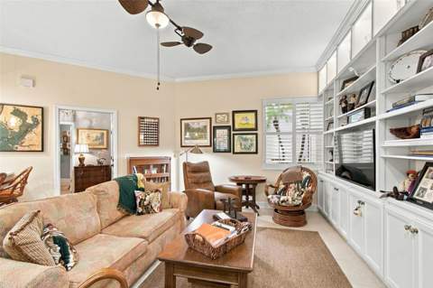 435 Date Palm Court, St Petersburg FL - photo 12 of 52