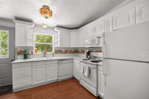 16770 SW 137th Avenue, Archer FL - photo 9 of 24