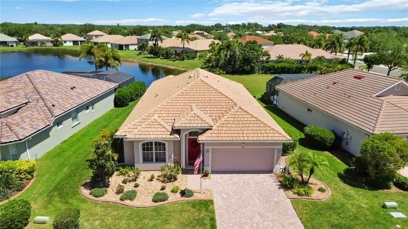4 bedroom Single Family Residence at 8769 Monterey Bay Loop, Stoneybrook At Heritage Harbour D-1, Bradenton — photo 1