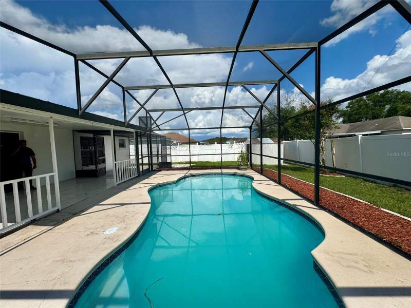3 bedroom Single Family Residence at 14 York Court, Poinciana Village 2 Nbhd 3, Kissimmee — photo 2