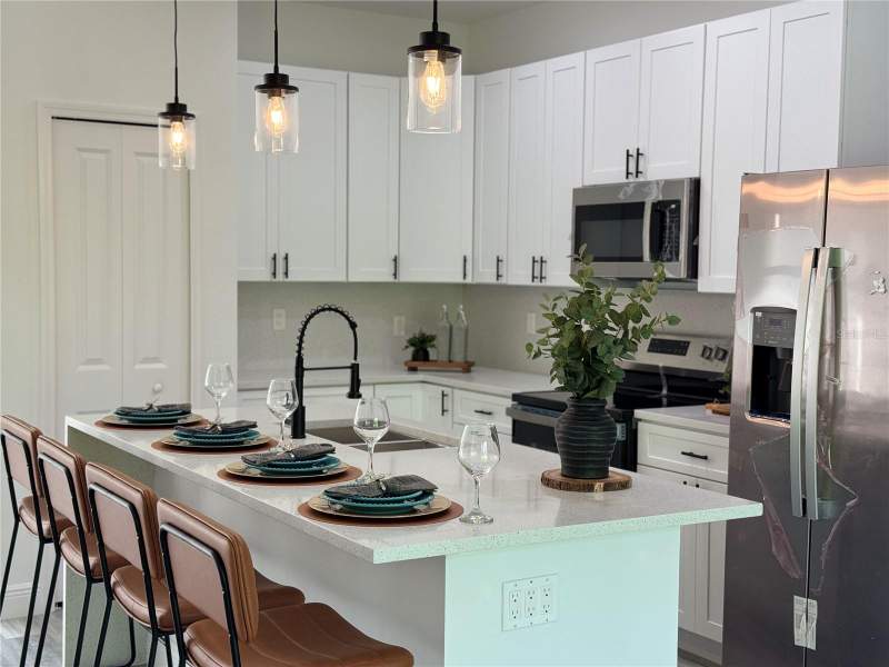 4 bedroom Single Family Residence at 3901 SW 161st Loop, Marion Oaks Un 05, Ocala — photo 4