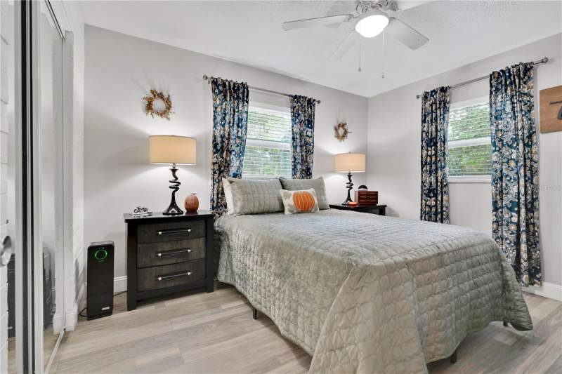 3 bedroom Single Family Residence at 705 NE 44th Avenue, Spring Hlnds, Ocala — photo 5