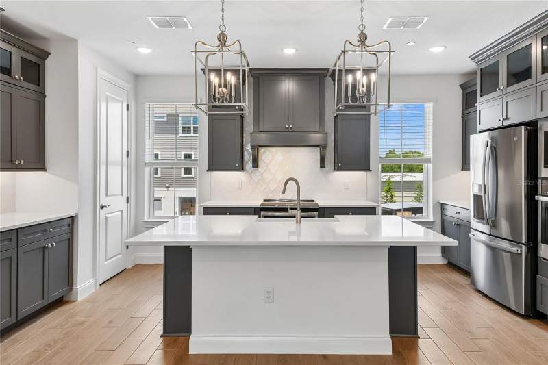 4 bedroom Townhouse at 210 PASQUALA, TOWNES AT NORTHLAKE, OVIEDO — photo 2