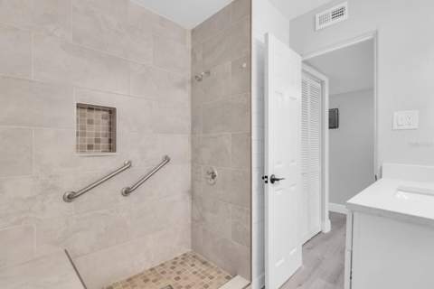 1007 Egan Drive, Orlando FL - photo 11 of 30