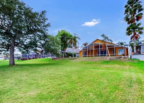 220 Rosana Drive, Brandon FL - photo 6 of 26