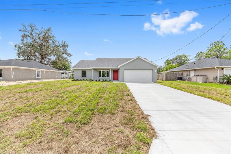 3 bedroom Single Family Residence at 654 NE 130th Court, Trails East, Silver Springs — photo 3