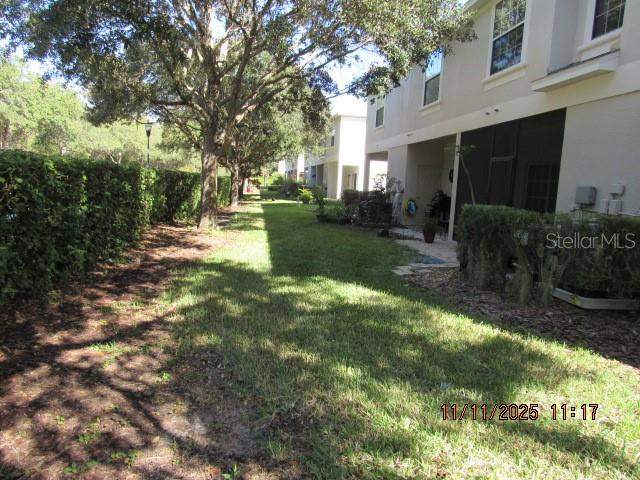 3 bedroom Townhouse at 1944 Greenwood Valley Drive, Walden Woods Rep, Plant City — photo 2