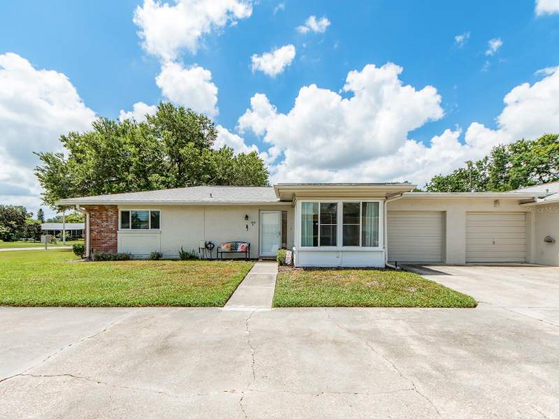 2 bedroom Villa at 1009 Queen Anne Drive #B, Highland Lakes Condo, Palm Harbor — photo 3