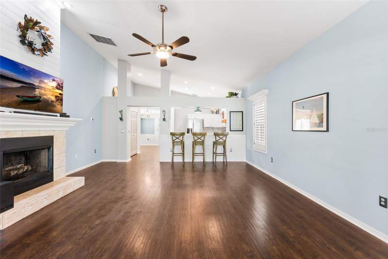 3 bedroom Single Family Residence at 19218 Sea Mist Lane, Heritage Harbor Ph 1B, Lutz — photo 2