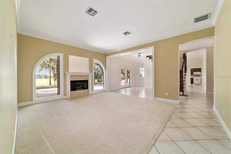 4 bedroom Single Family Residence at 1570 SE 73rd Place, Country Club/Ocala Un 01, Ocala — photo 5