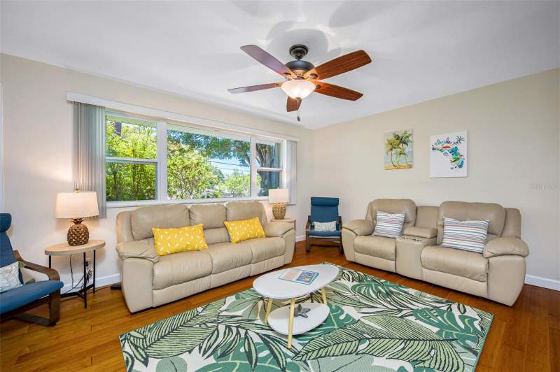 3 bedroom Single Family Residence at 3749 McKay Creek Drive, Harbor Hills 1st Add, Largo — photo 4
