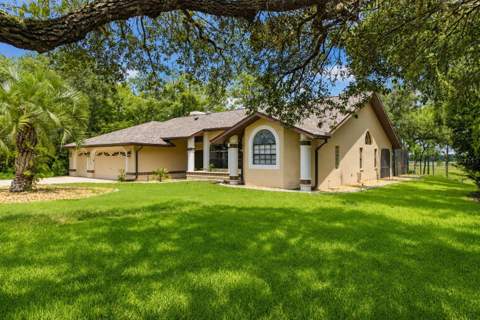 10307 Waters Edge Court, Weeki Wachee FL - photo 9 of 46