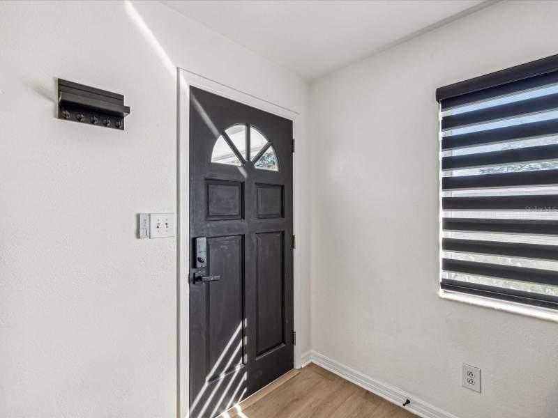 2 bedroom Single Family Residence at 2000 57th Street, Glenwood, St Petersburg — photo 3