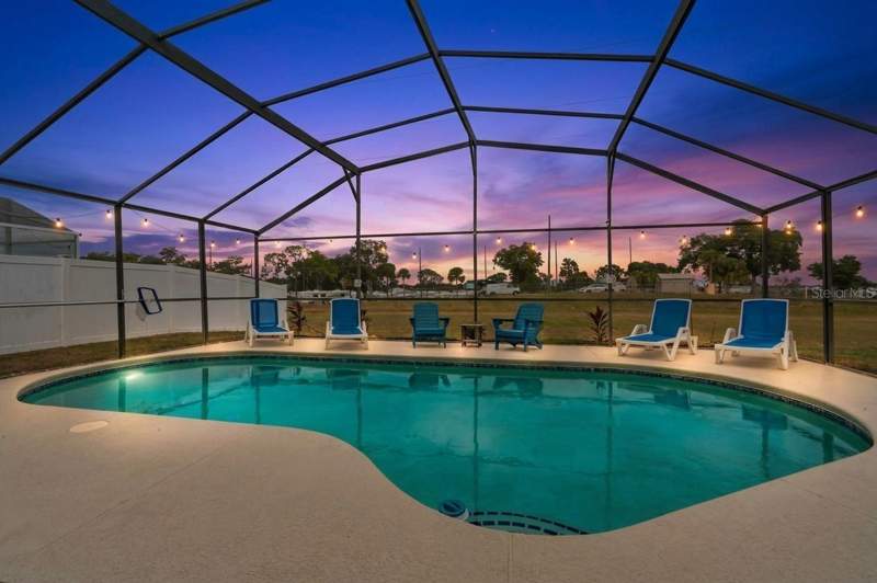 4 bedroom Single Family Residence at 551 Majesty Drive, Royal Palms Ph 02, Davenport — photo 2