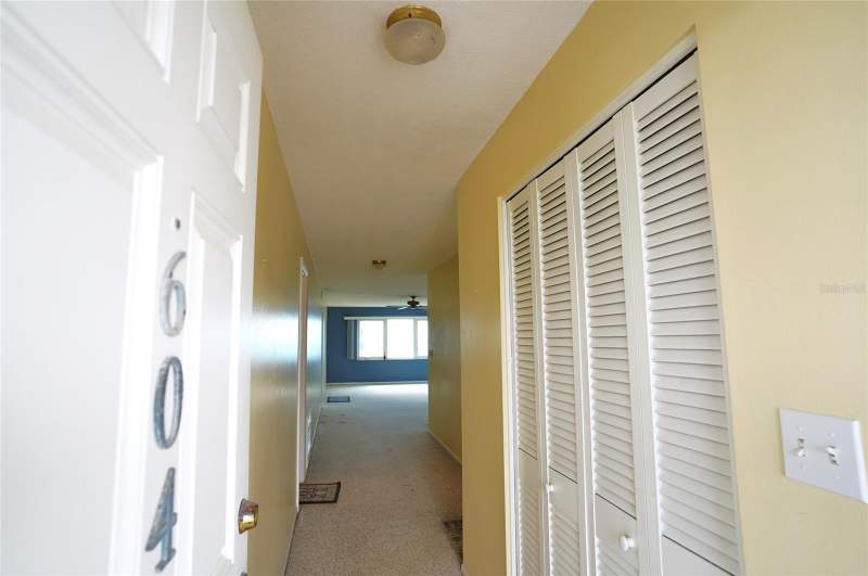 2 bedroom Condominium at 500 The Esplanade #604, Gulf Twin Towers, Venice — photo 2