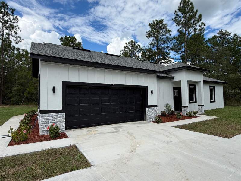 4 bedroom Single Family Residence at 7457 SW 137th Court Road, Rolling Hills 02, Dunnellon — photo 2
