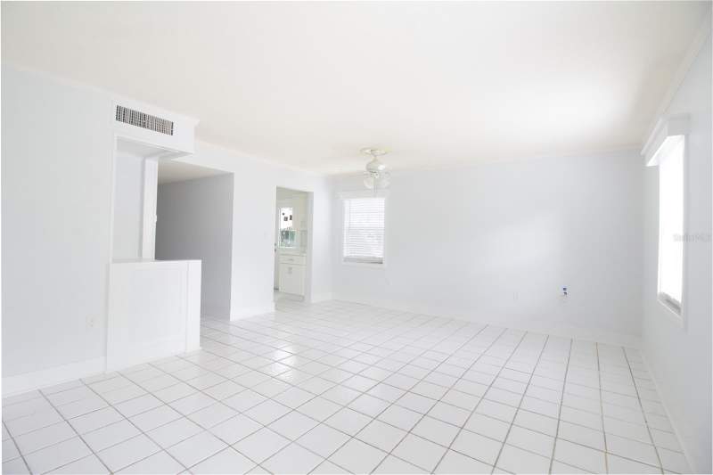 1 bedroom Condominium at 6960 A Sunset Drive #1C, Les Chateaux Condo, South Pasadena — photo 3
