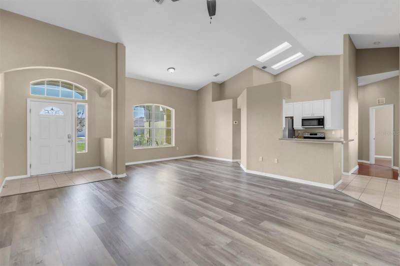 4 bedroom Single Family Residence at 15433 Sonora Drive, Quail Meadows Phase 1, Brooksville — photo 2