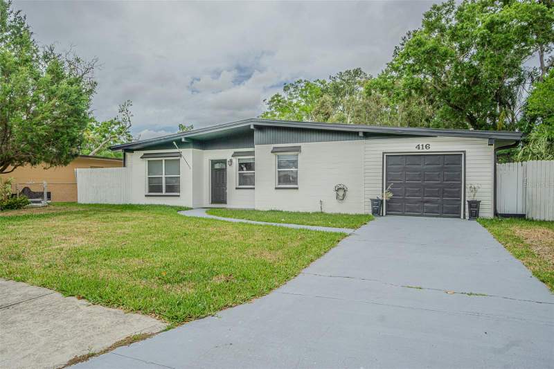416 COUNTRY CLUB DRIVE home for sale in Oldsmar Country Club Estates